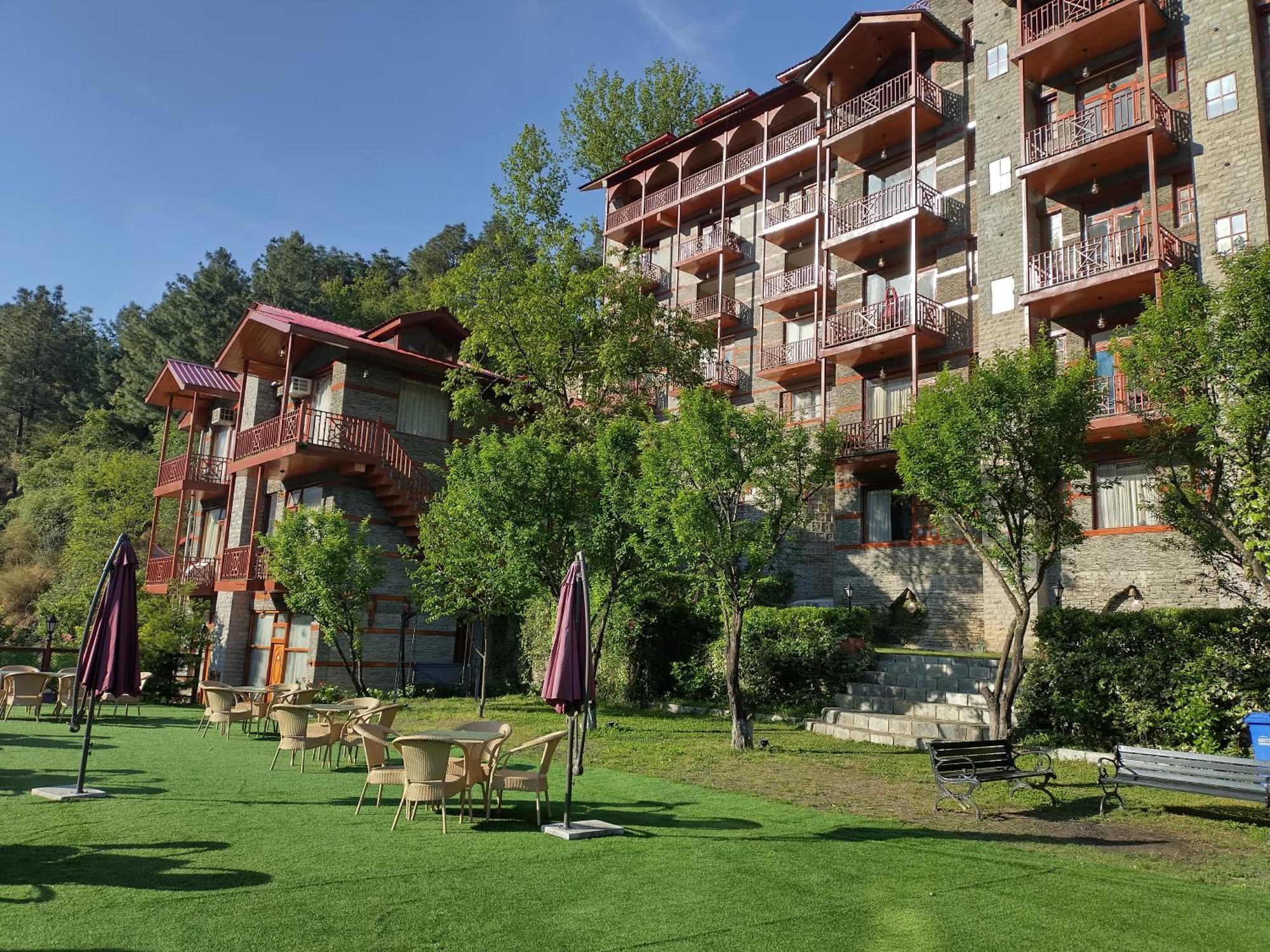 Regenta Inn By Riverside Manali Kültér fotó
