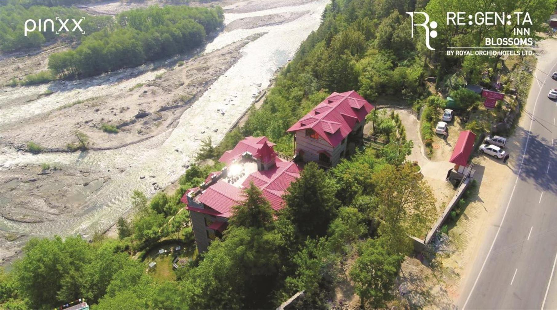 Regenta Inn By Riverside Manali Kültér fotó