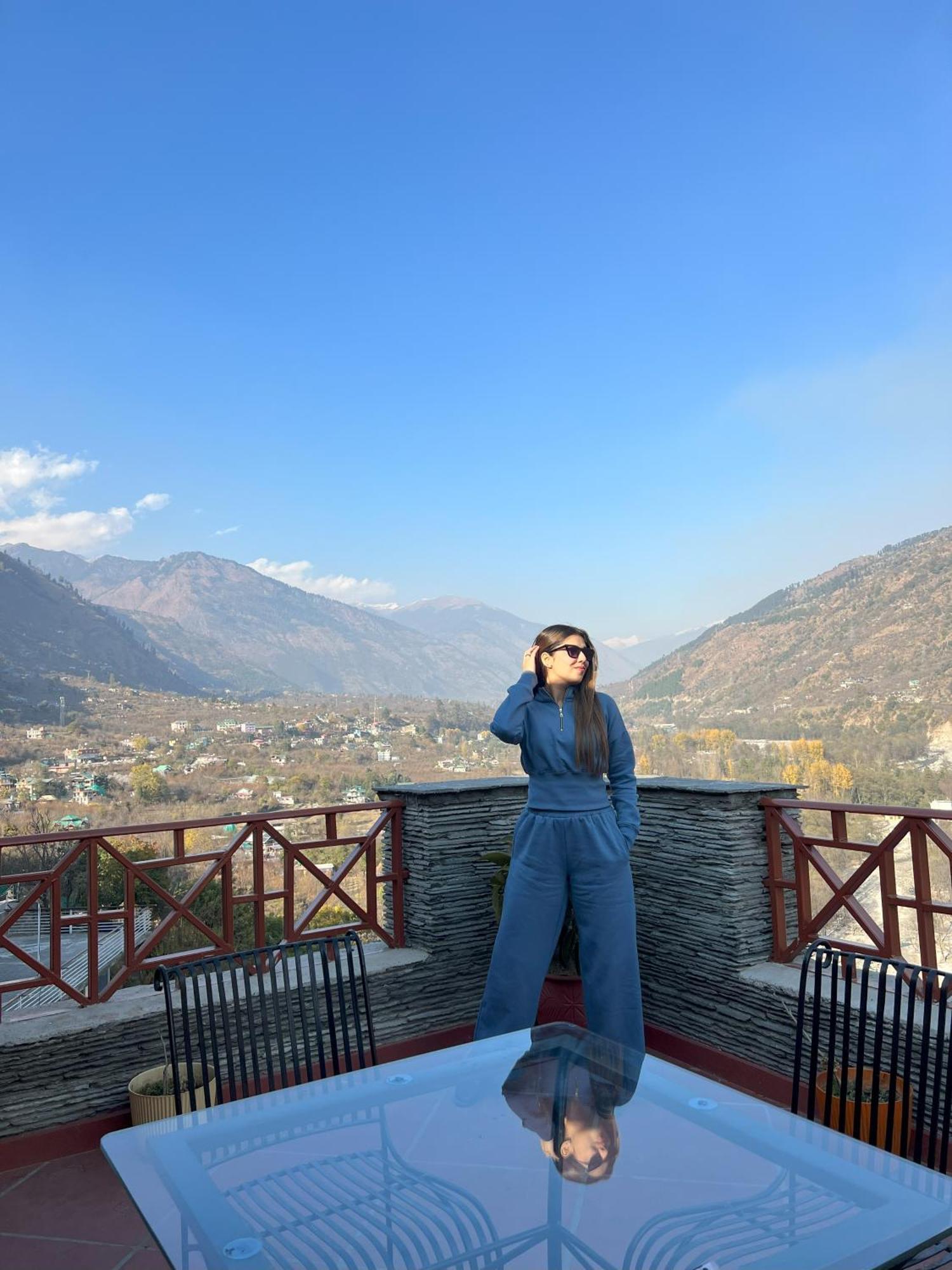 Regenta Inn By Riverside Manali Kültér fotó