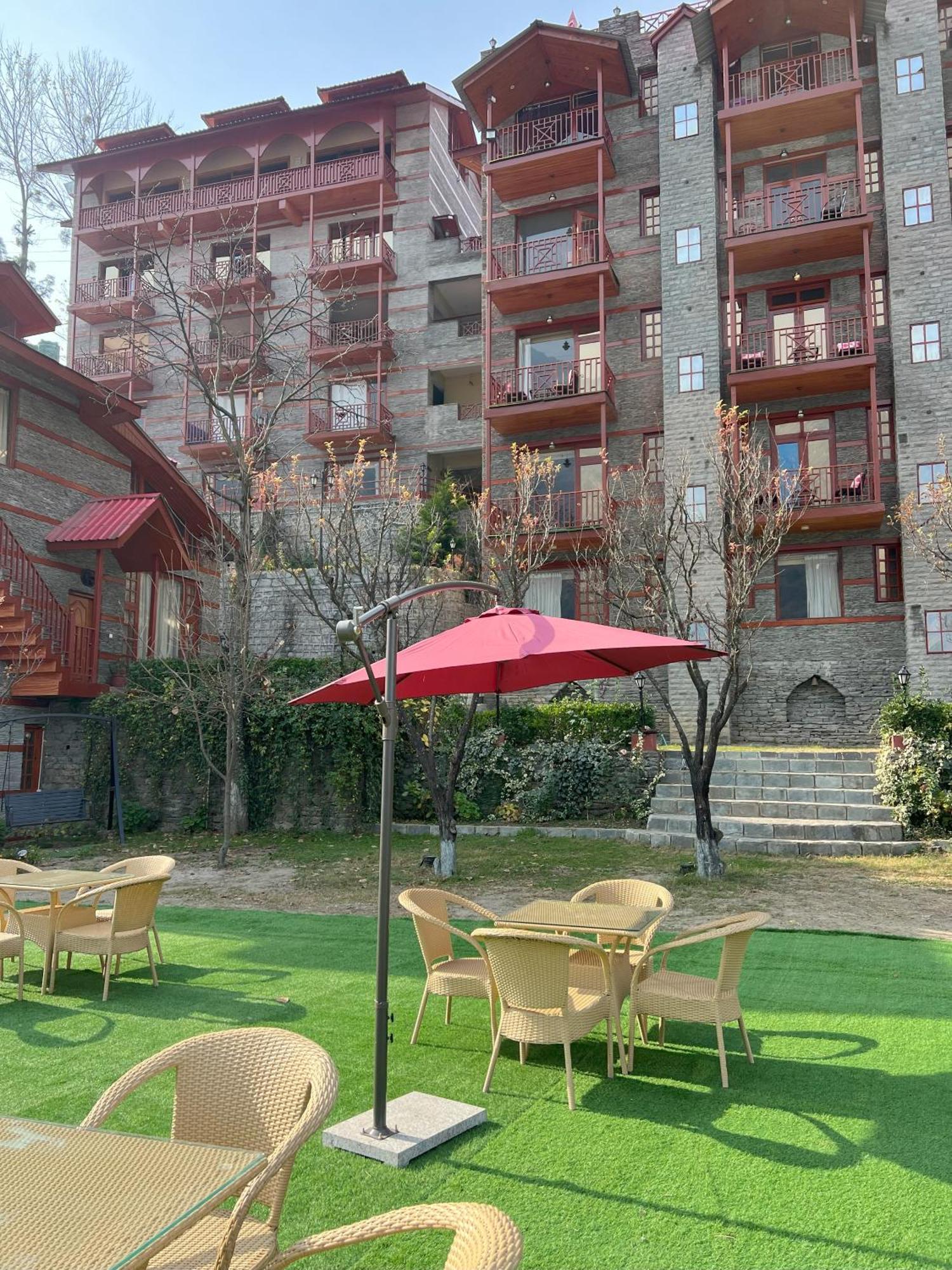 Regenta Inn By Riverside Manali Kültér fotó
