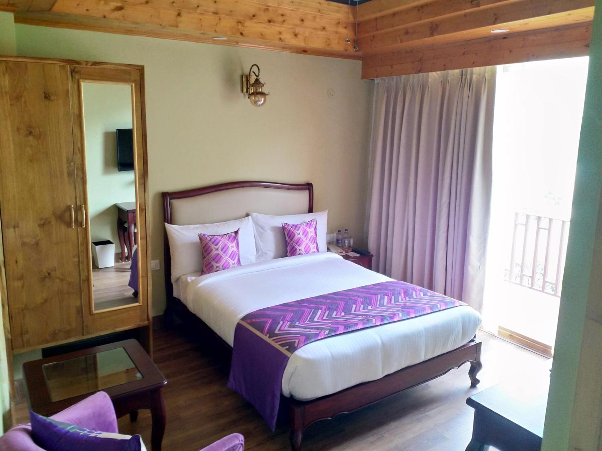 Regenta Inn By Riverside Manali Kültér fotó