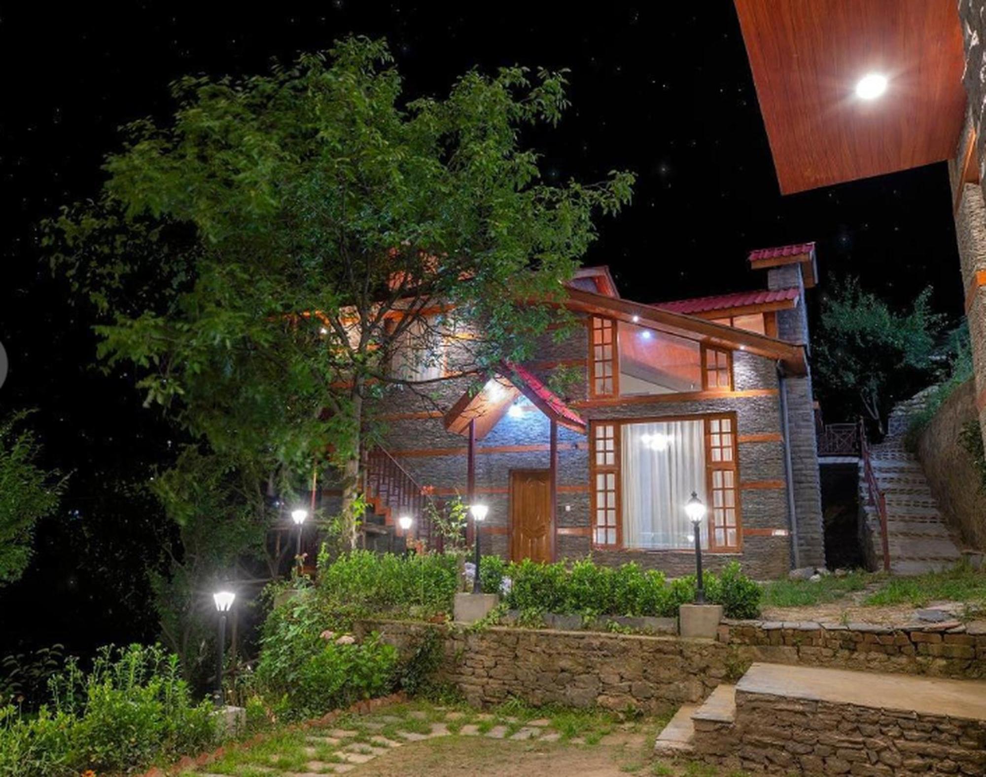 Regenta Inn By Riverside Manali Kültér fotó