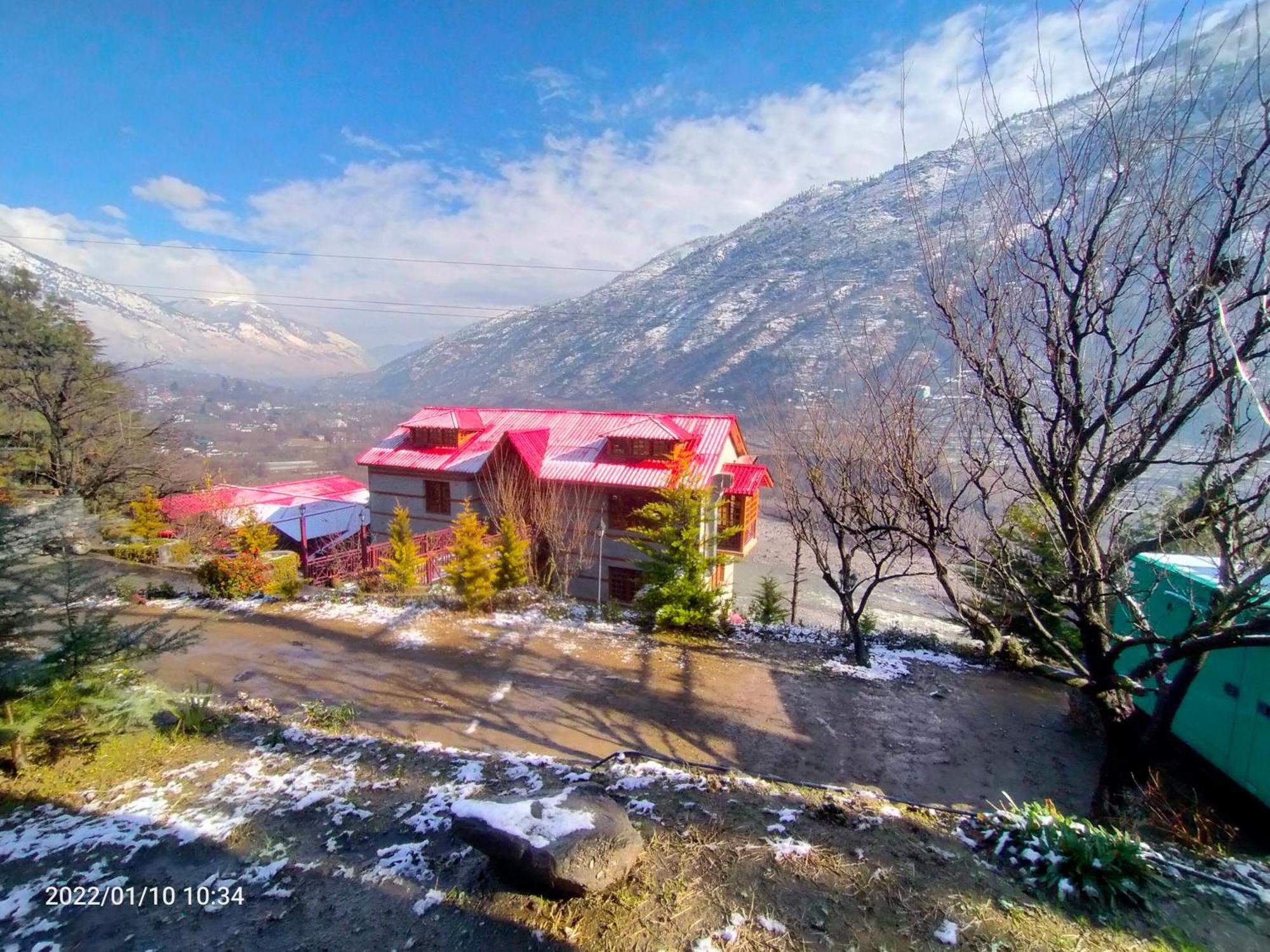 Regenta Inn By Riverside Manali Kültér fotó